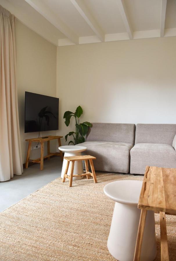 Van Heeckeren Apartments & Suites Nes Nes  Eksteriør bilde
